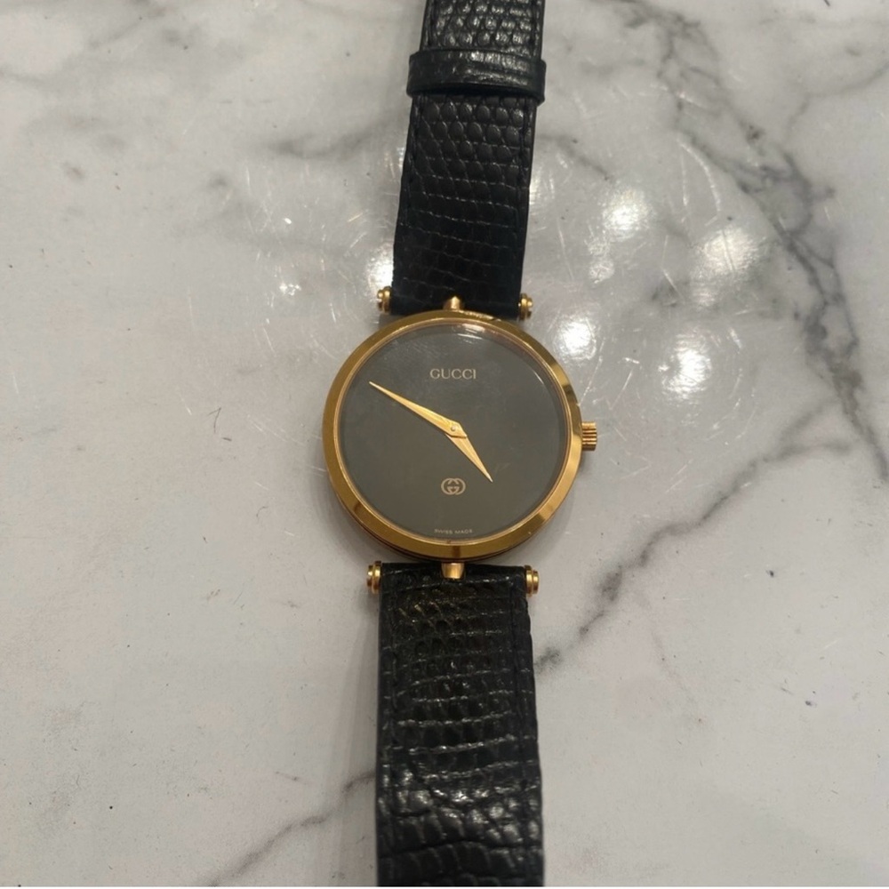Gucci Black and Gold Minimalist Watch - Picture 2 of 4